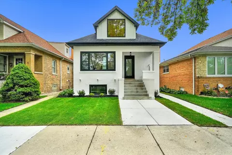 4909 N Merrimac Ave, Chicago, IL 60630