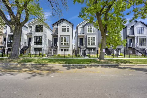2612 W Winnemac Ave, Chicago, IL 60625