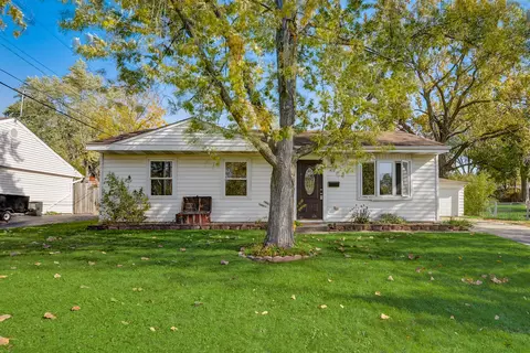 419 S Oltendorf Rd, Streamwood, IL 60107