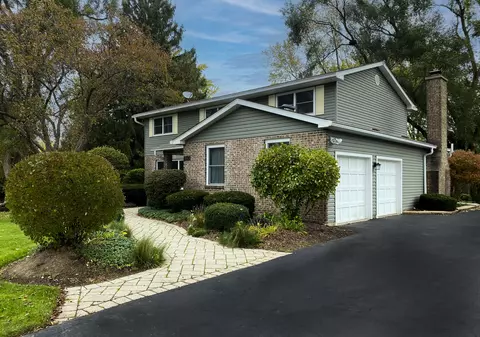 40413 N Sunset Ct, Antioch, IL 60002