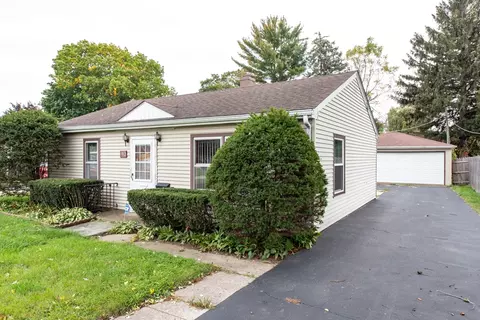 1713 W Dugdale Rd, Waukegan, IL 60085