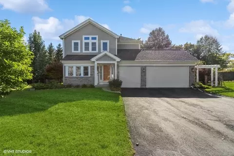 880 Harvest Ct, Antioch, IL 60002