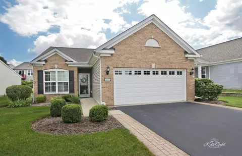 3411 Rockwell Cir, Mundelein, IL 60060