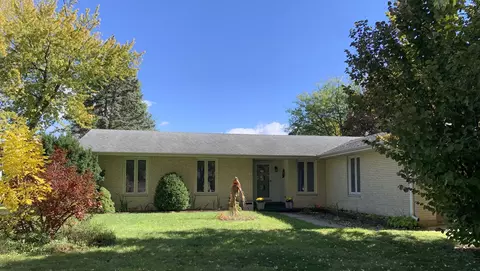 1204 Gifford St, Dekalb, IL 60115