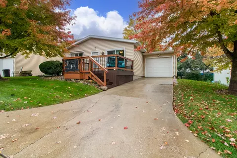 1534 Hunt Dr #D, Normal, IL 61761