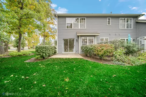 1123 Coldspring Rd #1123, Elgin, IL 60120 photo 2