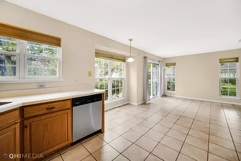 1123 Coldspring Rd #1123, Elgin, IL 60120 photo 10