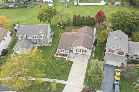 509 Ladysmith Rd, Bartlett, IL 60103 photo 3