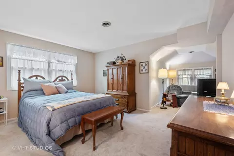 2230 Ewing Ave, Evanston, IL 60201 photo 10