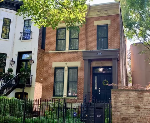 903 W Webster Ave, Chicago, IL 60614