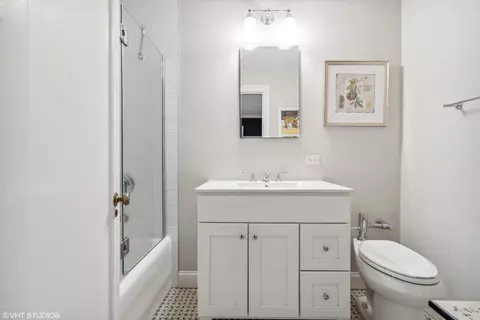 210 E Pearson St #14C, Chicago, IL 60611 photo 12