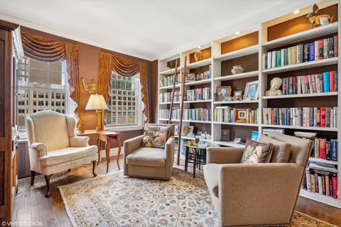 210 E Pearson St #14C, Chicago, IL 60611 photo 11