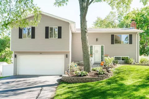 464 Independence Ln, Bolingbrook, IL 60440