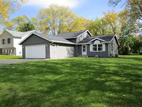 111 Spinnacre Pl, Poplar Grove, IL 61065