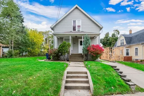 312 Healy St, Elgin, IL 60120