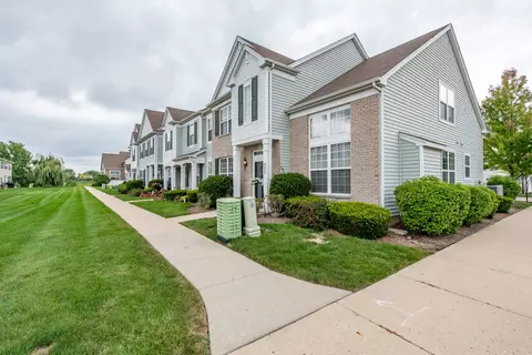 552 Topeka Dr, Grayslake, IL 60030