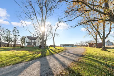 10434 N 1000e Rd, Manteno, IL 60950