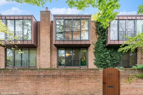 2204 N Burling St, Chicago, IL 60614