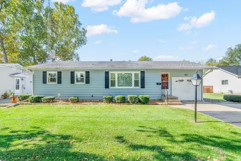 621 Castle St, Sandwich, IL 60548