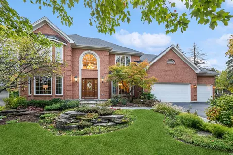 162 Jonathan Ct, Glen Ellyn, IL 60137