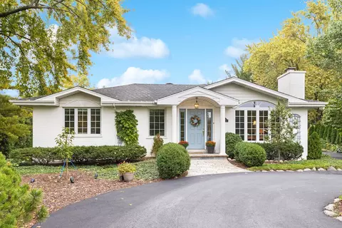 4219 Belle Aire Ln, Downers Grove, IL 60515