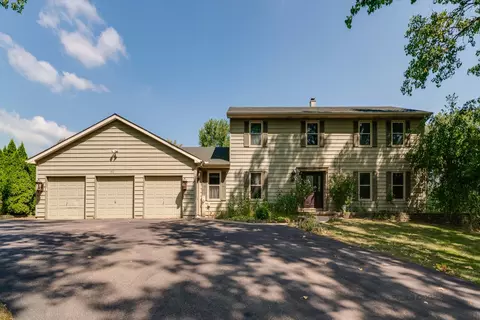 410 Machelle Dr, Cary, IL 60013