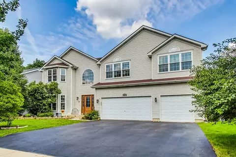 622 Primrose Ln, Crystal Lake, IL 60014