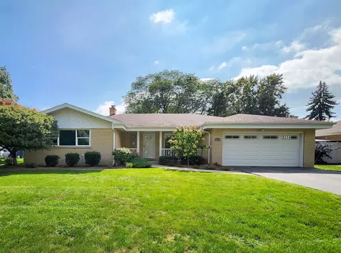 6225 W 128th St, Palos Heights, IL 60463