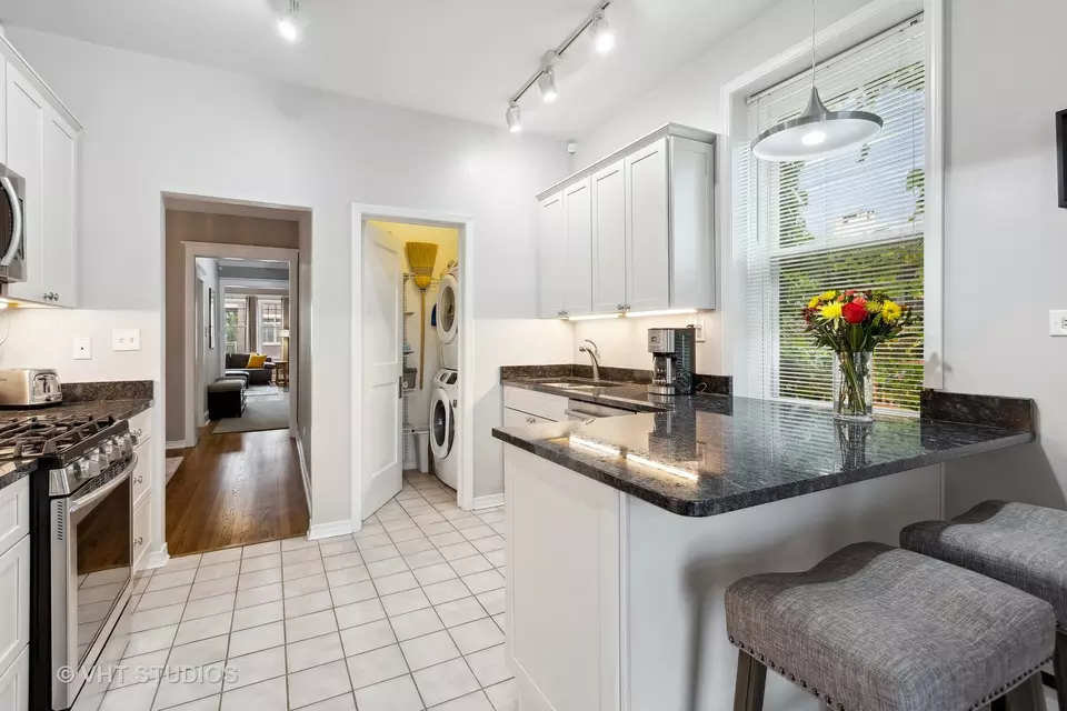  1351 W Sunnyside Ave #3, Chicago, IL 60640 photo 16