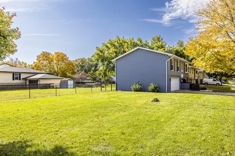 1221 George Dr, Normal, IL 61761 photo 22