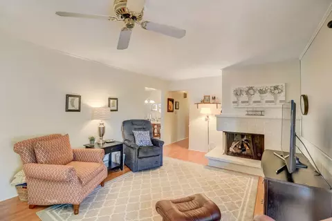 1640 Lin Lor Ln, Elgin, IL 60123 photo 9