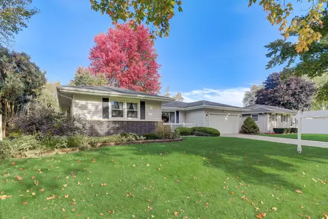 1640 Lin Lor Ln, Elgin, IL 60123 photo 2