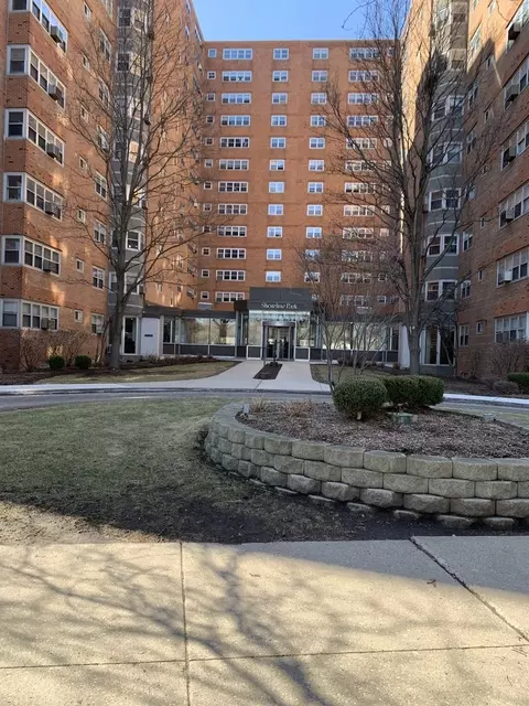 4980 N Marine Dr #1431, Chicago, IL 60640