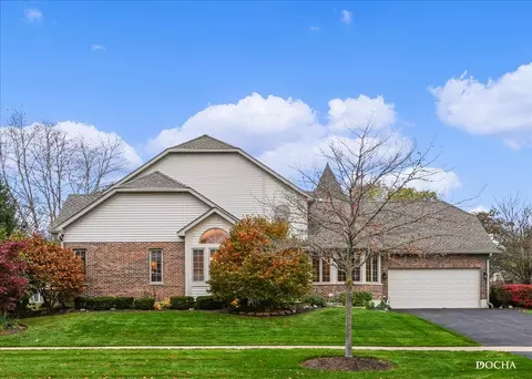 12201 Spire Dr, Lemont, IL 60439