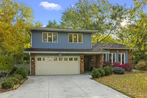 5200 Douglas Rd, Oswego, IL 60543