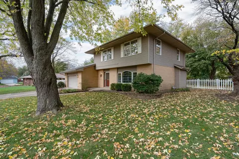 2904 Mockingbird Ln, Bloomington, IL 61704 photo 42