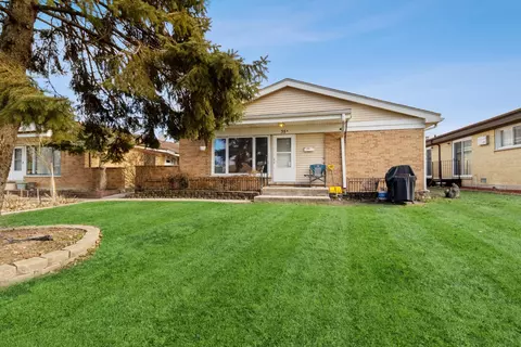 35 N May St, Addison, IL 60101