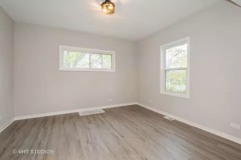 381 Sullivan Rd, North Aurora, IL 60542 photo 11