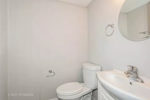 381 Sullivan Rd, North Aurora, IL 60542 photo 14