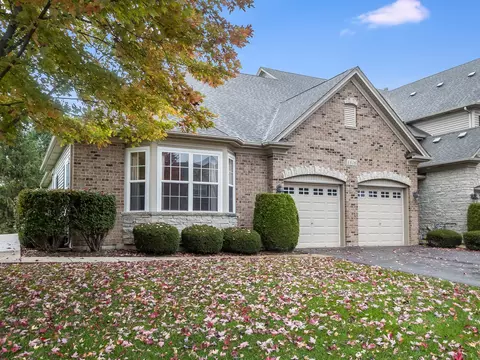 1816 Turtle Creek Dr #1816, Aurora, IL 60503