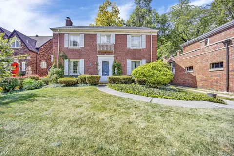 410 Audubon Rd, Riverside, IL 60546
