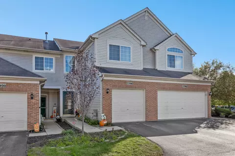 3398 Blue Ridge Dr, Carpentersville, IL 60110