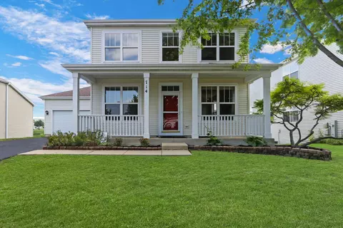 714 Periwinkle Ln, Aurora, IL 60504