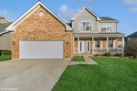 1218 Regent Dr, Mundelein, IL 60060