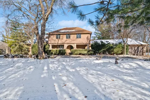 15966 W Port Clinton Rd, Lincolnshire, IL 60069
