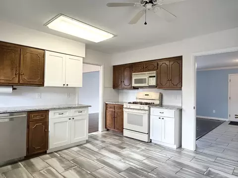 2080 W Budd Blvd, Kankakee, IL 60901 photo 5