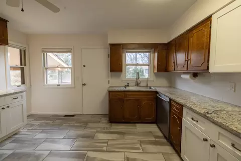 2080 W Budd Blvd, Kankakee, IL 60901 photo 7