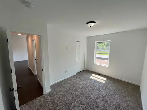 1311 Meadow Ln, Mchenry, IL 60050 photo 9