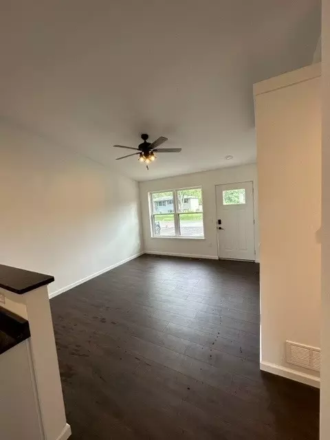 1311 Meadow Ln, Mchenry, IL 60050 photo 10