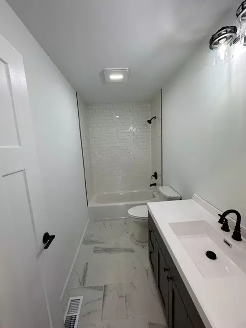 1311 Meadow Ln, Mchenry, IL 60050 photo 5
